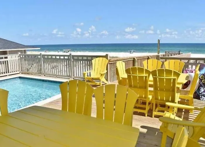 Beachfront~8bedrooms~lemonshello Holiday home