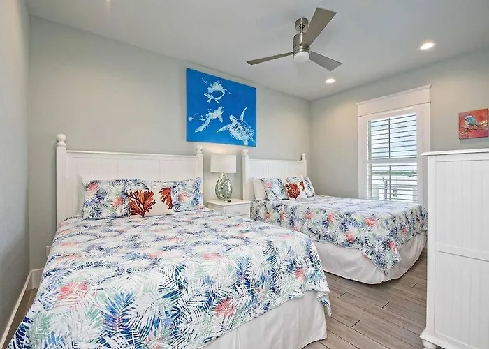 Beachfront~8bedrooms~lemonshello *